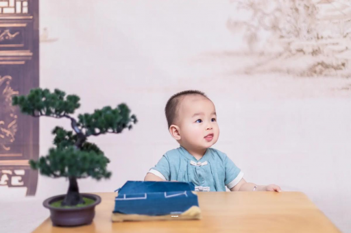 香河宝宝几个月可以笑出声 香河宝宝几个月可以笑出声